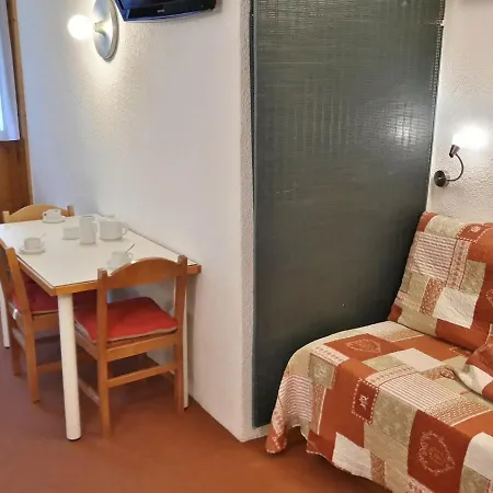 Au Pied Des Pistes Avec Balcon Et Wifi - Fr-1-346-503 *